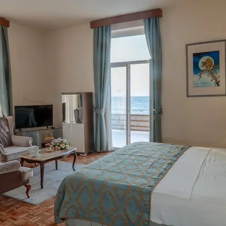 Hotel Dome & Casino At Kyrenia